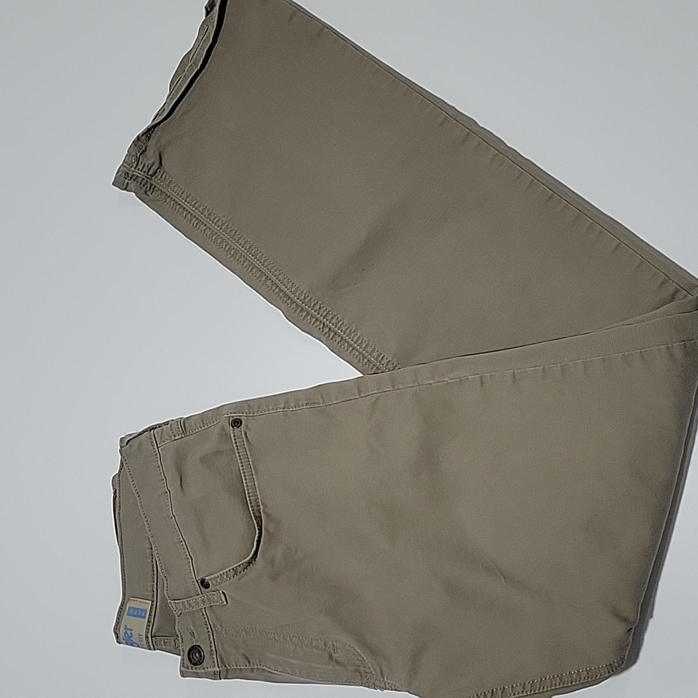 Wrangler Flex Straight Fit Khaki Trousers 30